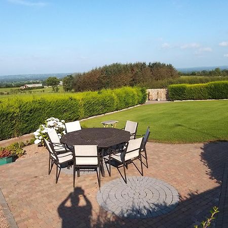 Antrim Heights Bnb Luaran gambar