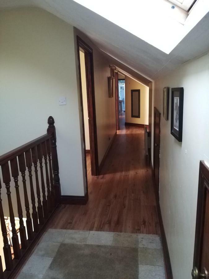 Antrim Heights Bnb Luaran gambar
