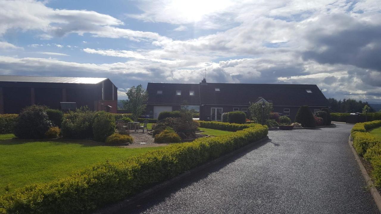 Antrim Heights Bnb Luaran gambar